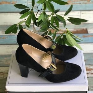 Women's Microsuede Pump